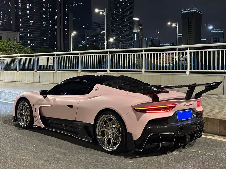 Maserati MC20 2023 2023款 3.0T 标准版