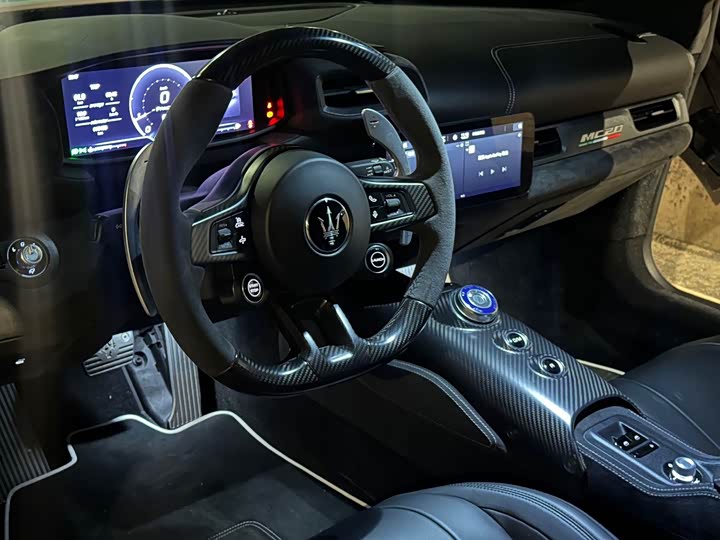 Maserati MC20 2023 2023款 3.0T 标准版