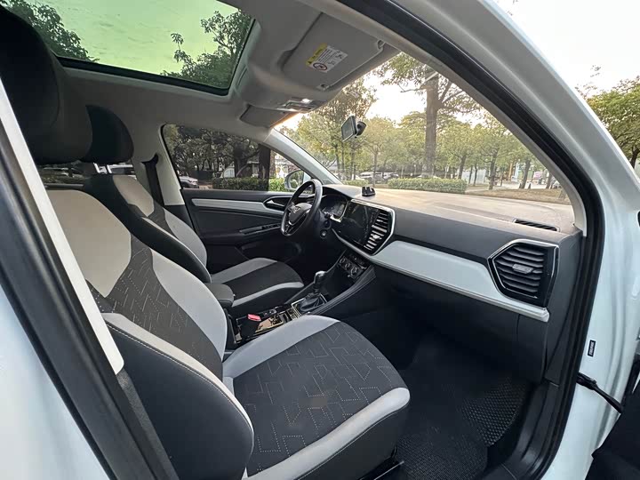 Jetta VS7 2023 2023款 280TSI 自动进取版