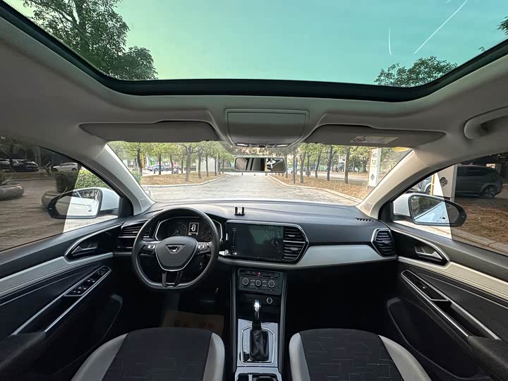 Jetta VS7 2023 2023款 280TSI 自动进取版