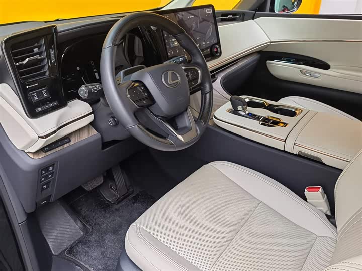 Lexus LM 2023 2023款 500h 六座尊崇版