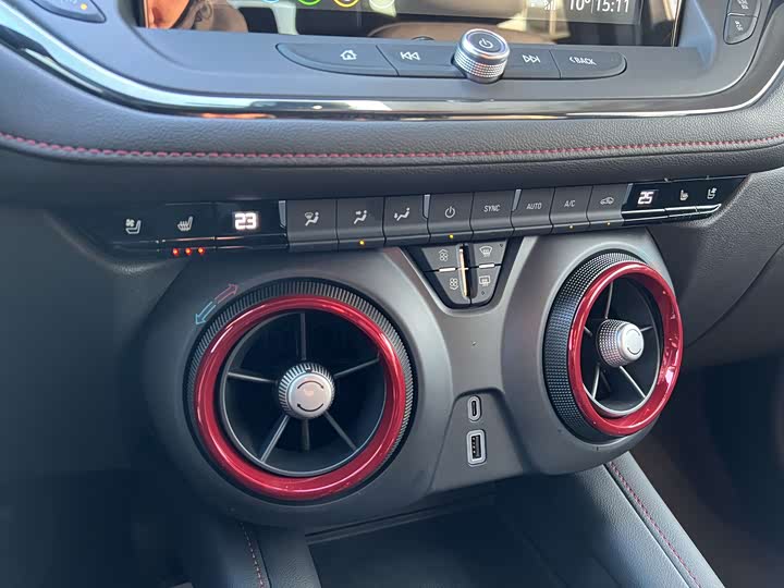 Chevrolet Blazer 2022 2022款 轻混 650T RS Twin-Clutch四驱7座 擎版