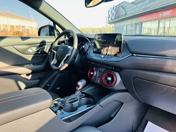 Chevrolet Blazer 2022 2022款 轻混 650T RS Twin-Clutch四驱7座 擎版