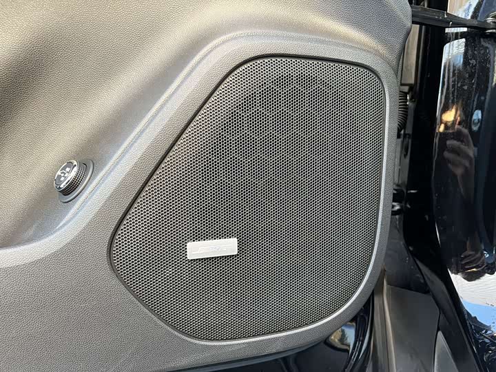 Chevrolet Blazer 2022 2022款 轻混 650T RS Twin-Clutch四驱7座 擎版