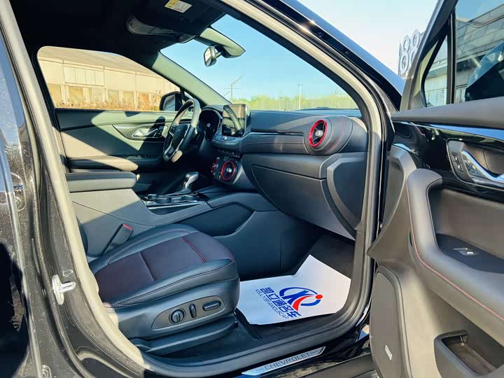 Chevrolet Blazer 2022 2022款 轻混 650T RS Twin-Clutch四驱7座 擎版