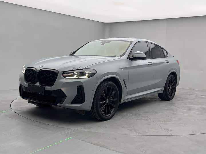 2022 BMW X4