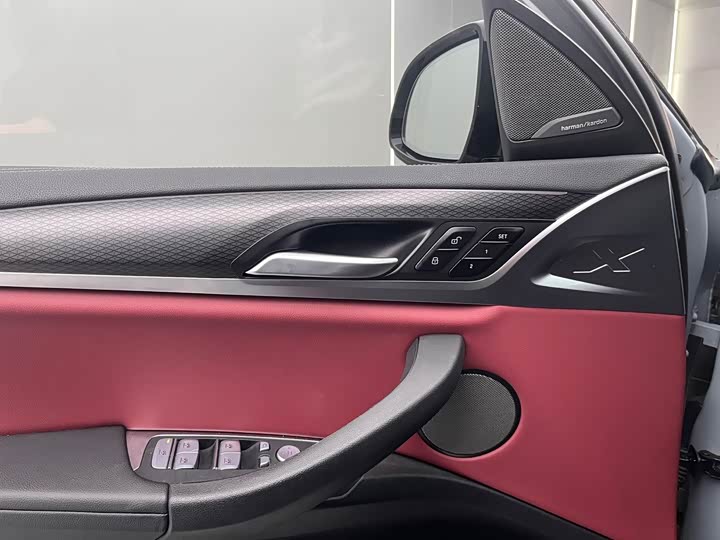 BMW X4 2022 2022款 xDrive 30i M运动曜夜套装