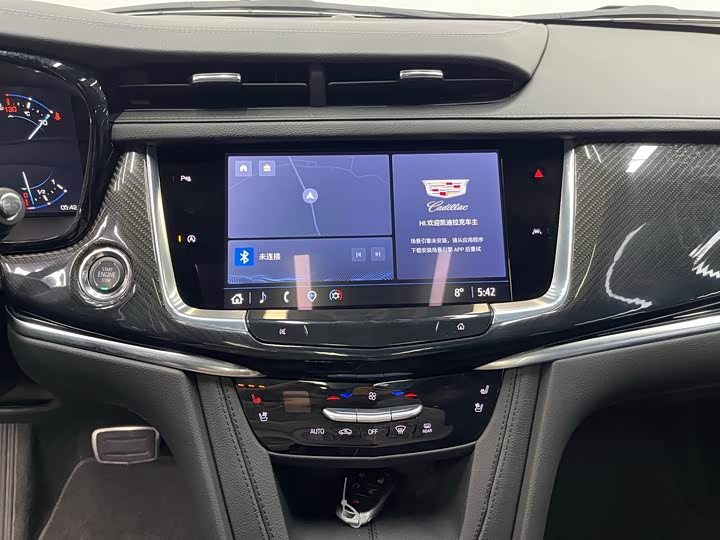 Cadillac XT6 2025 2025款 2.0T 六座四驱尊贵行政黑标版