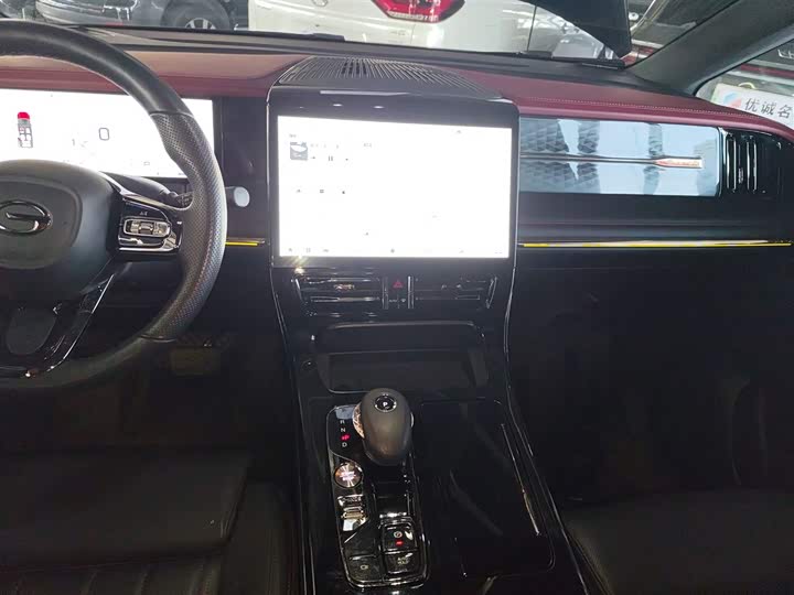 GAC Trumpchi M8 2024 2024款 宗师系列 400T 至尊版