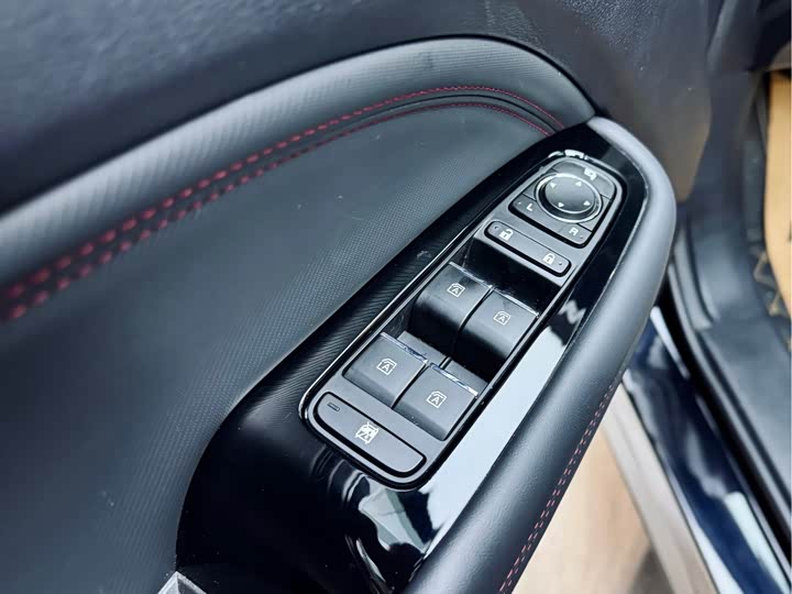 GAC Trumpchi GS4 Plus 2022 2022款 390T 自动星云版