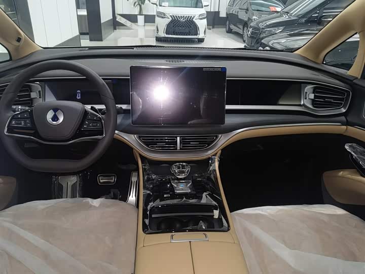 Denza D9 2025 2025款 DM-i 智驾版 1020 四驱旗舰型