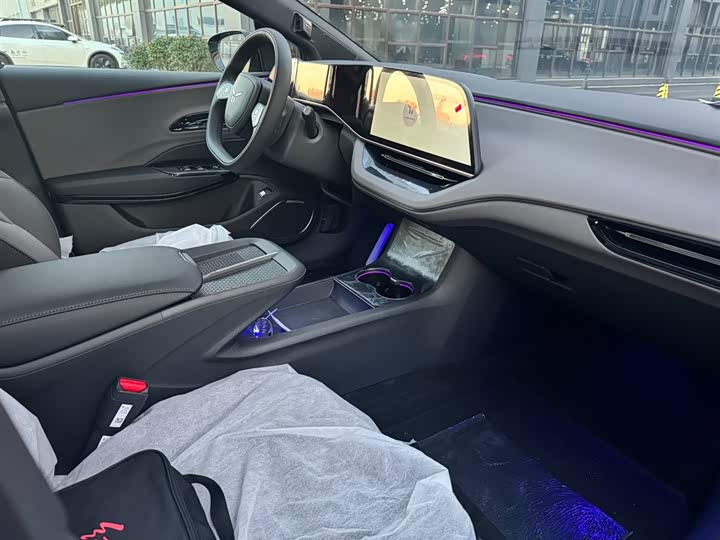 Hongqi EH7 2025 2025款 600 智选版