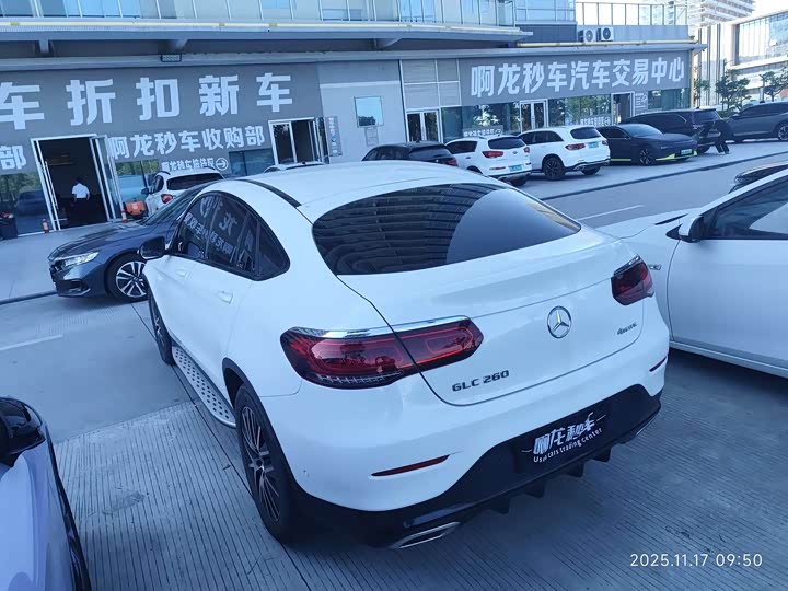 Mercedes-Benz GLC-Class Coupe 2023 2023款 GLC 260 4MATIC 轿跑SUV