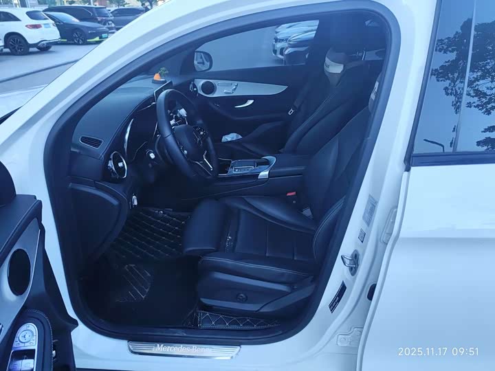 Mercedes-Benz GLC-Class Coupe 2023 2023款 GLC 260 4MATIC 轿跑SUV