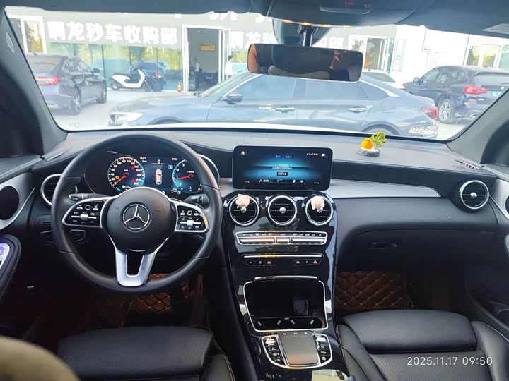 Mercedes-Benz GLC-Class Coupe 2023 2023款 GLC 260 4MATIC 轿跑SUV