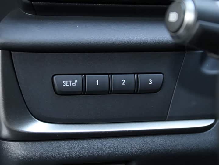 Lexus RZ 2023 2023款 450e 四驱纵享版