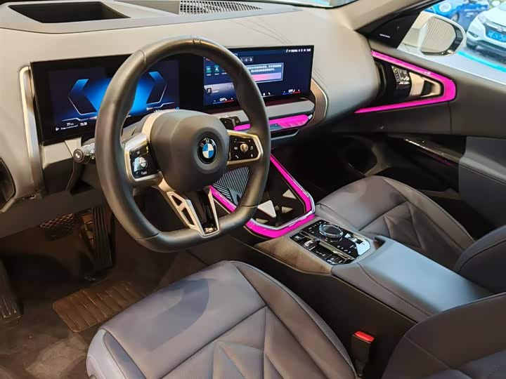 BMW X3 2025 2025款 xDrive30L 尊享型 M运动曜夜套装