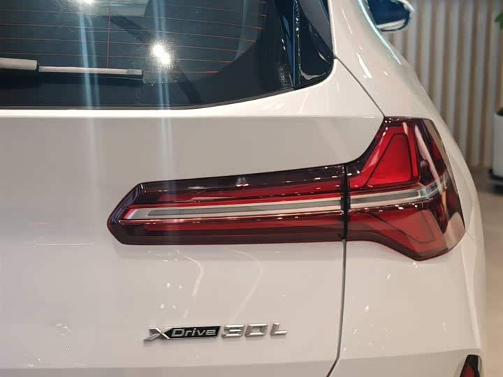 BMW X3 2025 2025款 xDrive30L 尊享型 M运动曜夜套装