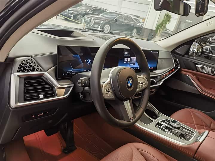 BMW X5 2023 2023款 xDrive 30Li 尊享型M运动套装