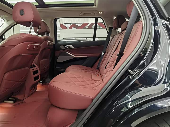 BMW X5 2023 2023款 xDrive 30Li 尊享型M运动套装