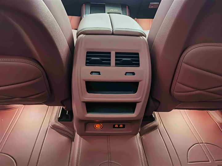 BMW X5 2023 2023款 xDrive 30Li 尊享型M运动套装