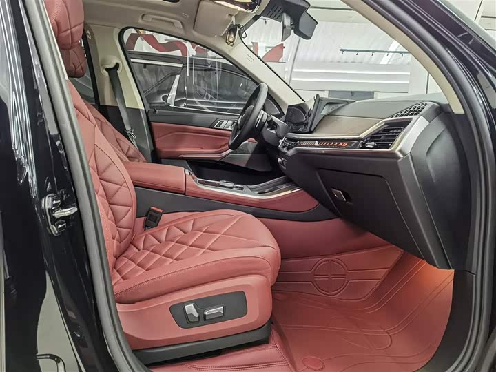 BMW X5 2023 2023款 xDrive 30Li 尊享型M运动套装