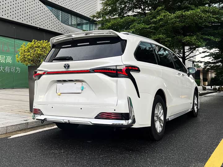 Toyota Granvia 2024 2024款 2.5L混动 舒适版