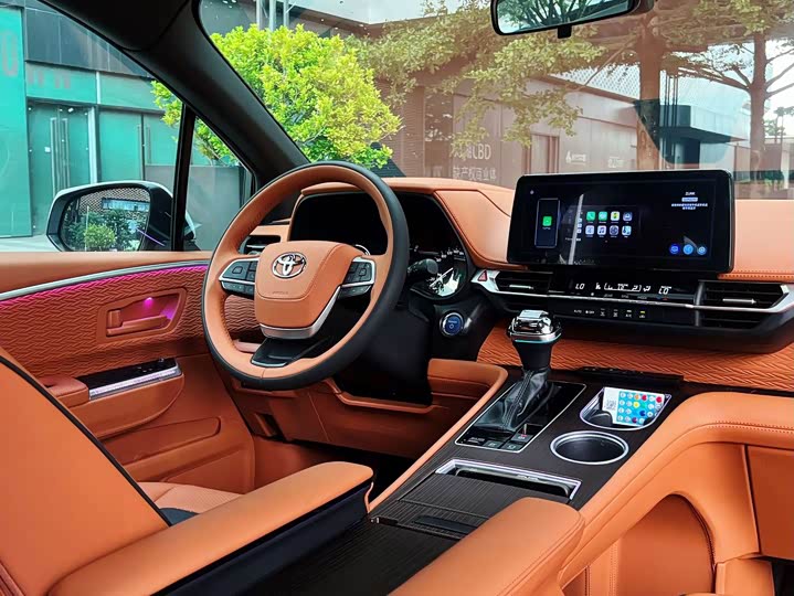 Toyota Granvia 2024 2024款 2.5L混动 舒适版