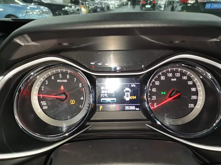 Chevrolet Orlando 2020 2020款 轻混 Redline 530T 自动纵享版（5+2款）