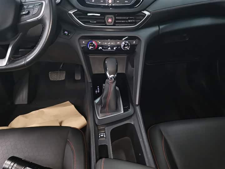 Chevrolet Orlando 2020 2020款 轻混 Redline 530T 自动纵享版（5+2款）