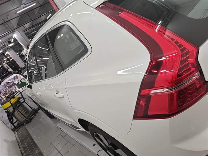 Volvo XC60 Hybrid 2025 2025款 插电式混动 长续航四驱智雅豪华版