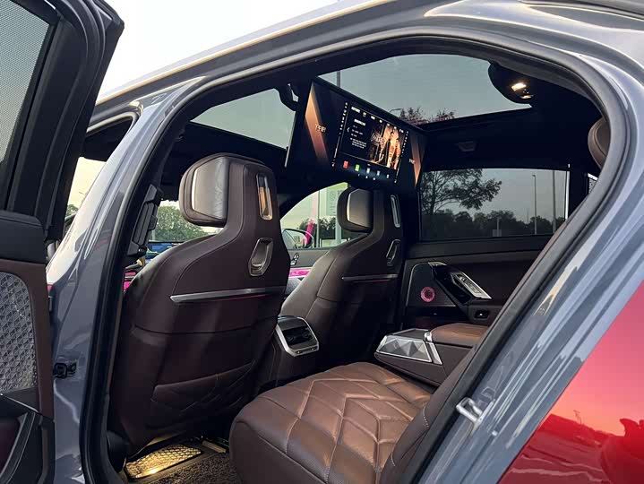 BMW i7 2023 2023款 xDrive60L 豪华套装