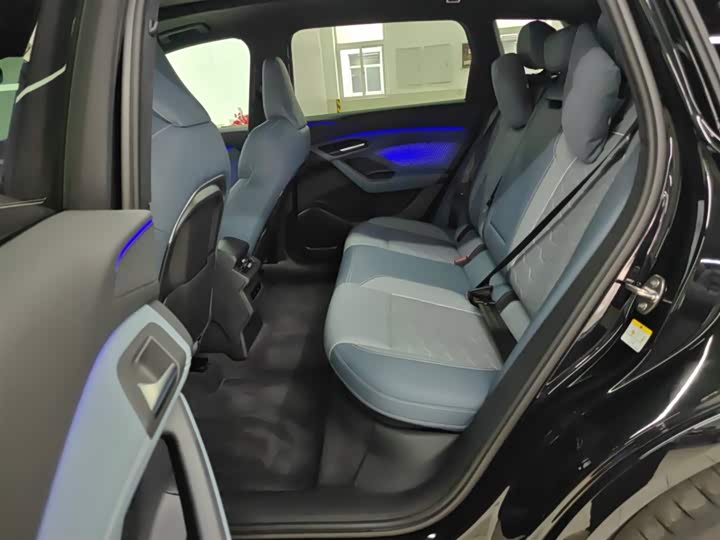 Audi Q6L e-tron 2026 2026款 首发领航版