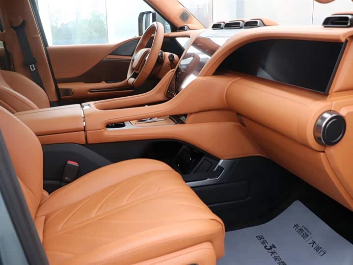 BYD Yangwang U8 2023 2023款 豪华版