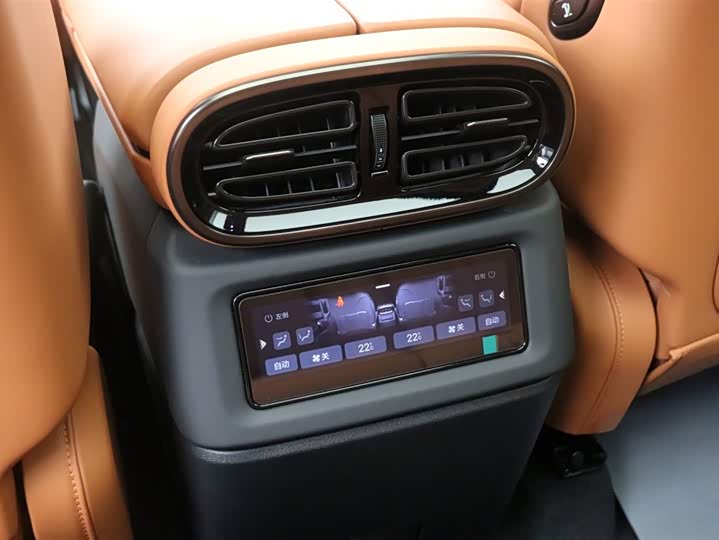 BYD Yangwang U8 2023 2023款 豪华版