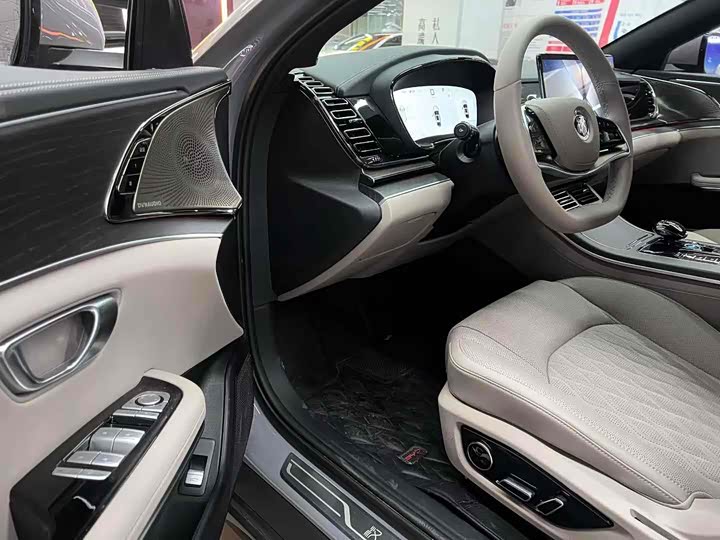 BYD Han 2025 2025款 DM-i 125KM激光雷达智驾型