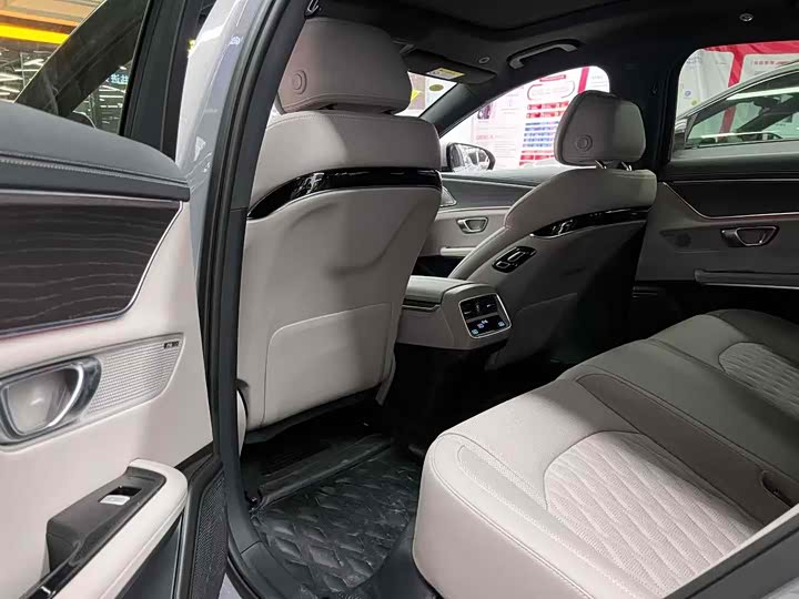 BYD Han 2025 2025款 DM-i 125KM激光雷达智驾型