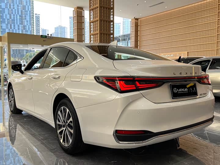 Lexus ES 2025 2025款 200 臻享版