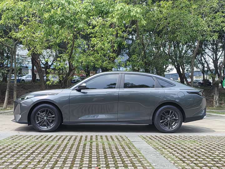 Changan Yida 2023 2023款 蓝鲸NE 1.5T GDI DCT尊享型