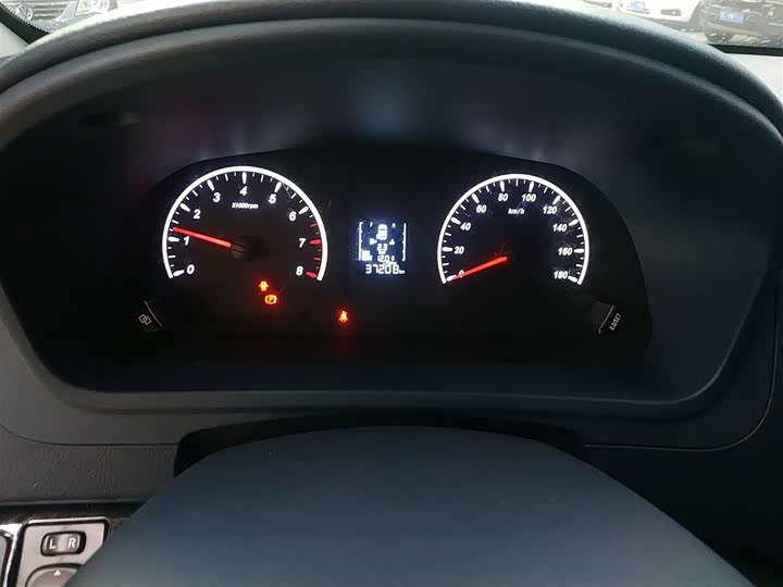 Dongfeng Forthing Lingzhi Plus 2024 2024款 1.5T 手动豪华型 7座