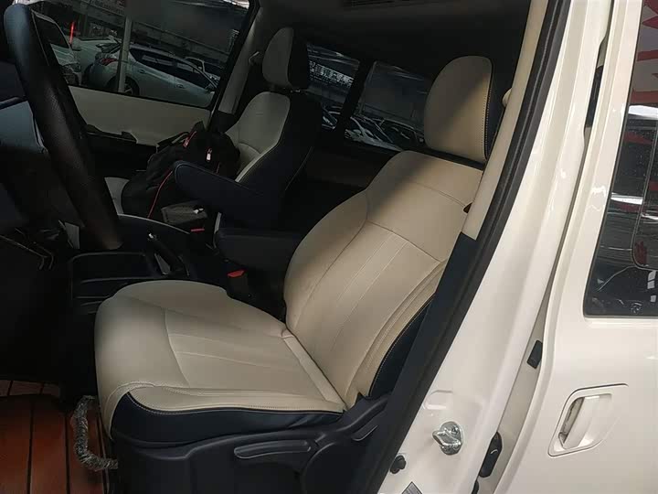 Dongfeng Forthing Lingzhi Plus 2024 2024款 1.5T 手动豪华型 7座