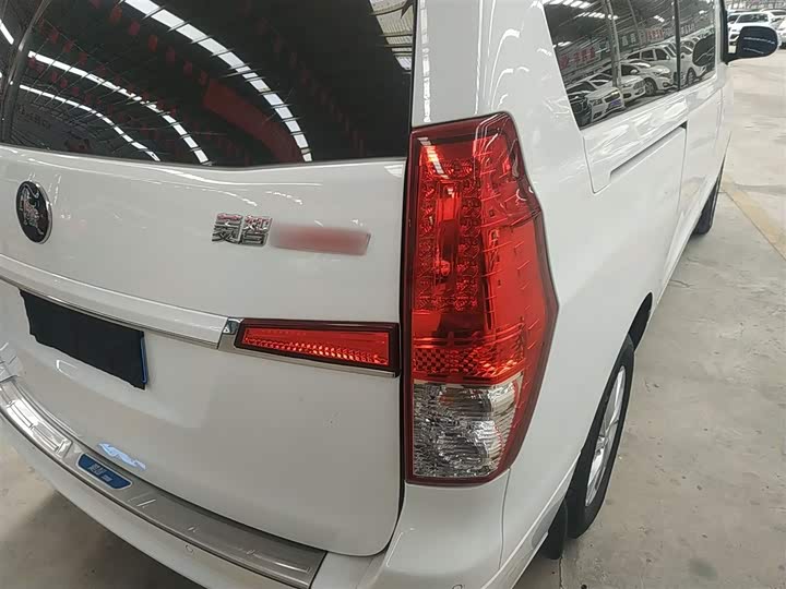 Dongfeng Forthing Lingzhi Plus 2024 2024款 1.5T 手动豪华型 7座