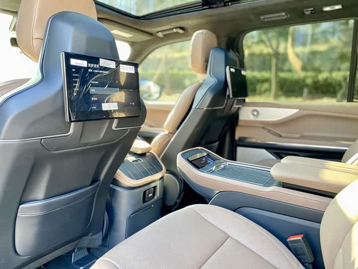 Lincoln Navigator 2025 2025款 3.5T 总统版