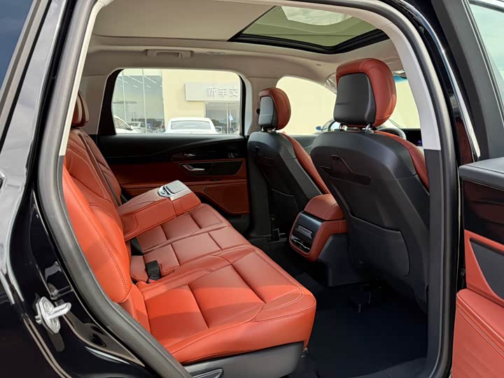 Lincoln Nautilus 2025 2025款 改款 2.0T 四驱尊逸版