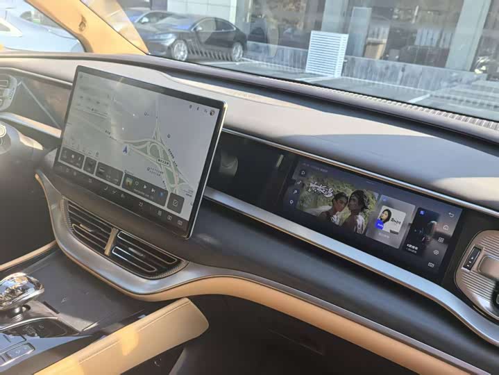 Denza D9 2025 2025款 DM-i 智驾版 1020 四驱旗舰型