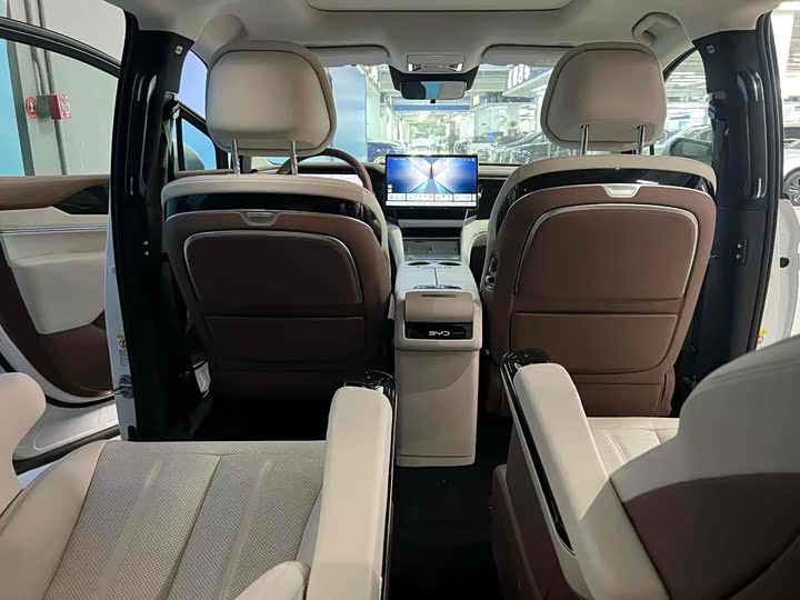 BYD Xia 2025 2025款 DM-i 1.5T 180km 超越型