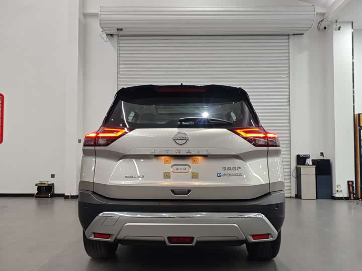 Nissan X-Trail 2023 2023款 e-POWER 超混双电机四驱豪华版