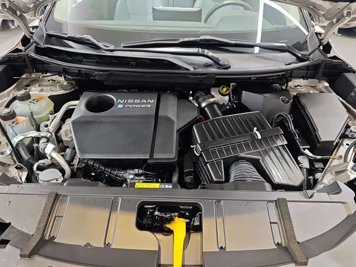 Nissan X-Trail 2023 2023款 e-POWER 超混双电机四驱豪华版