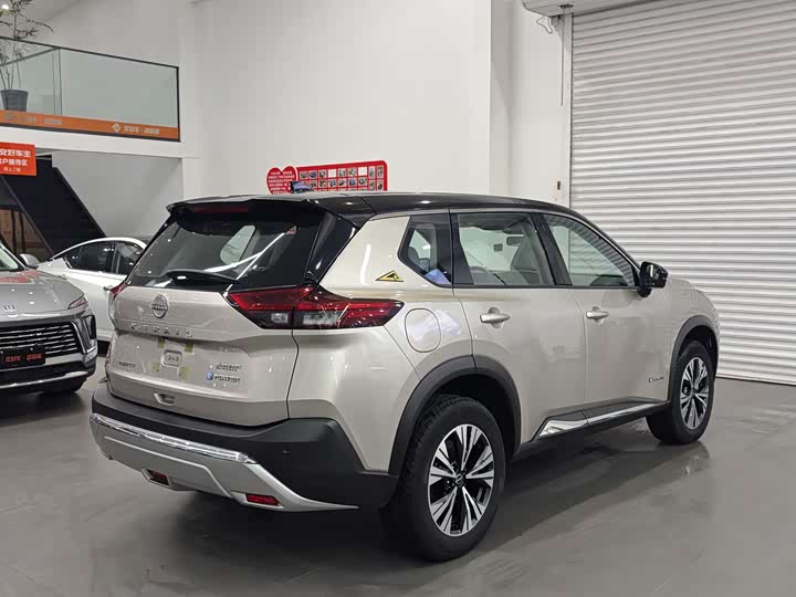 Nissan X-Trail 2023 2023款 e-POWER 超混双电机四驱豪华版