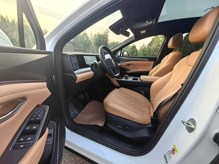 2025 BYD Song L DM-i Hybrid